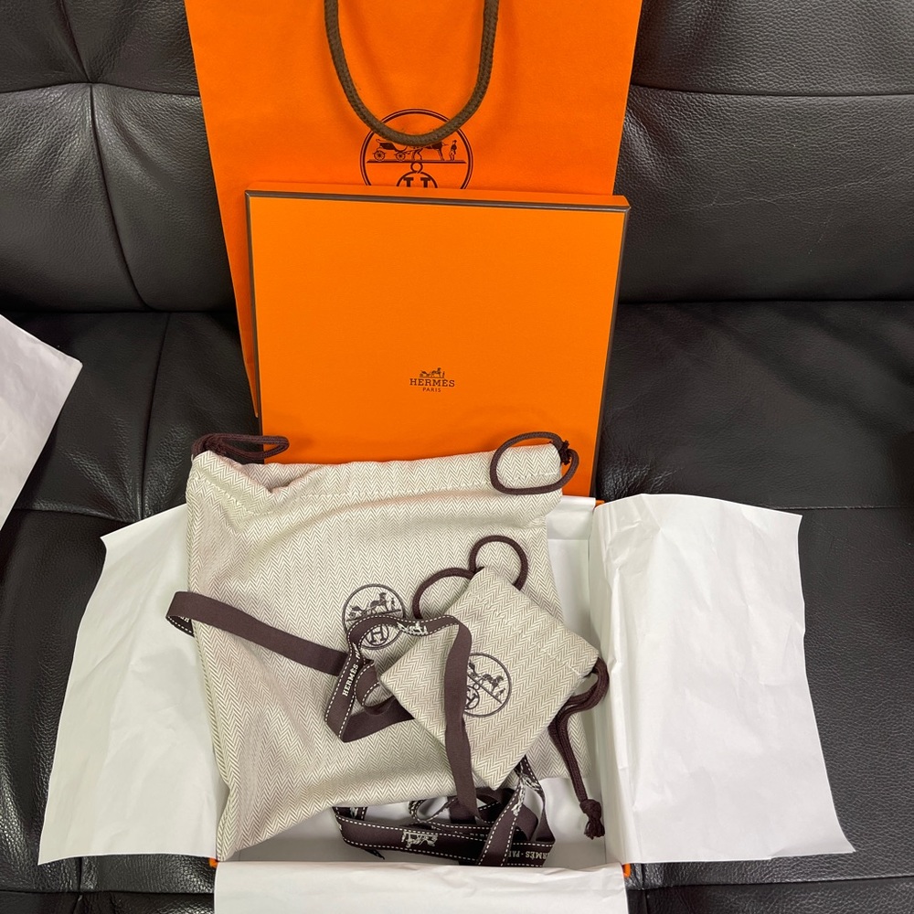 Hermes Belt Box with dust bags for buckle and belt.
